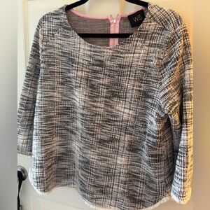 W5 Monochrome Patterned Knit Top